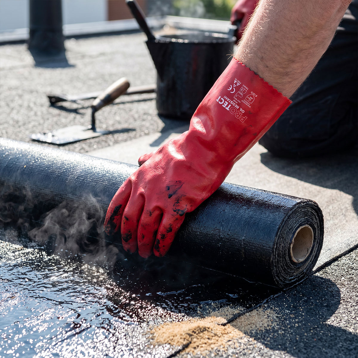 Oil resistant PVC glove 