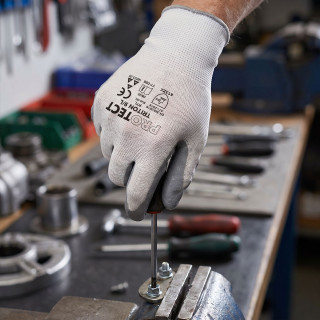 Triton-nitrile gloves 