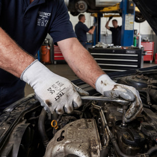 Triton-nitrile gloves 