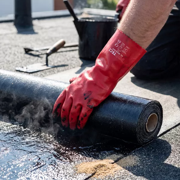 Oil resistant PVC glove 