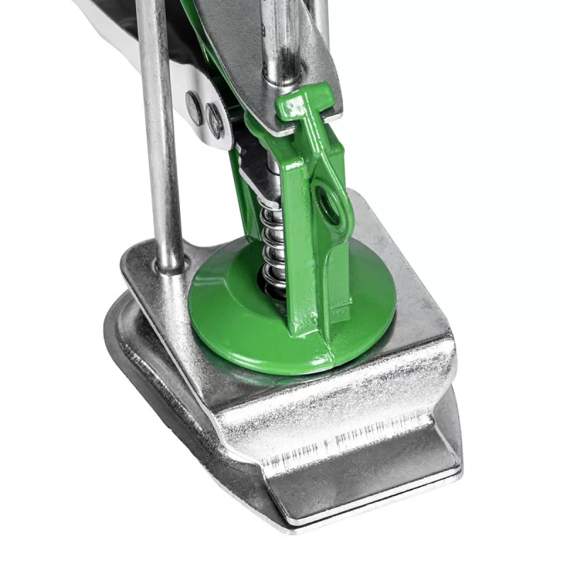 Wall tile jacking device 